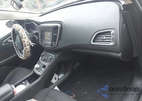 2015 Chrysler 200 Limited from USA, damaged, VIN 1C3CCCAB3FN672561